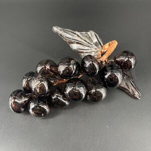 Vintage Mid-Century Purple Amethyst Hand-Blown Glass 12 Grape Cluster 2 leaves